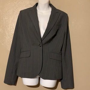 The Limited size 8 business career gray pinstriped blazer lined pocket